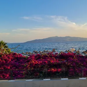 Villa 4 On The Bay, Sarande